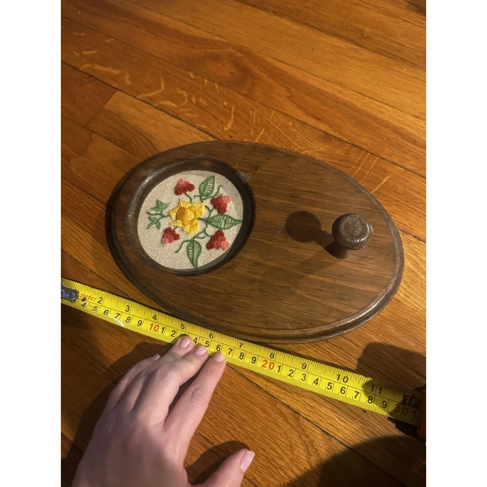 Vintage Wooden Wall Hanging‎ Hook Floral Crewel Coat Keys farmhouse 70s